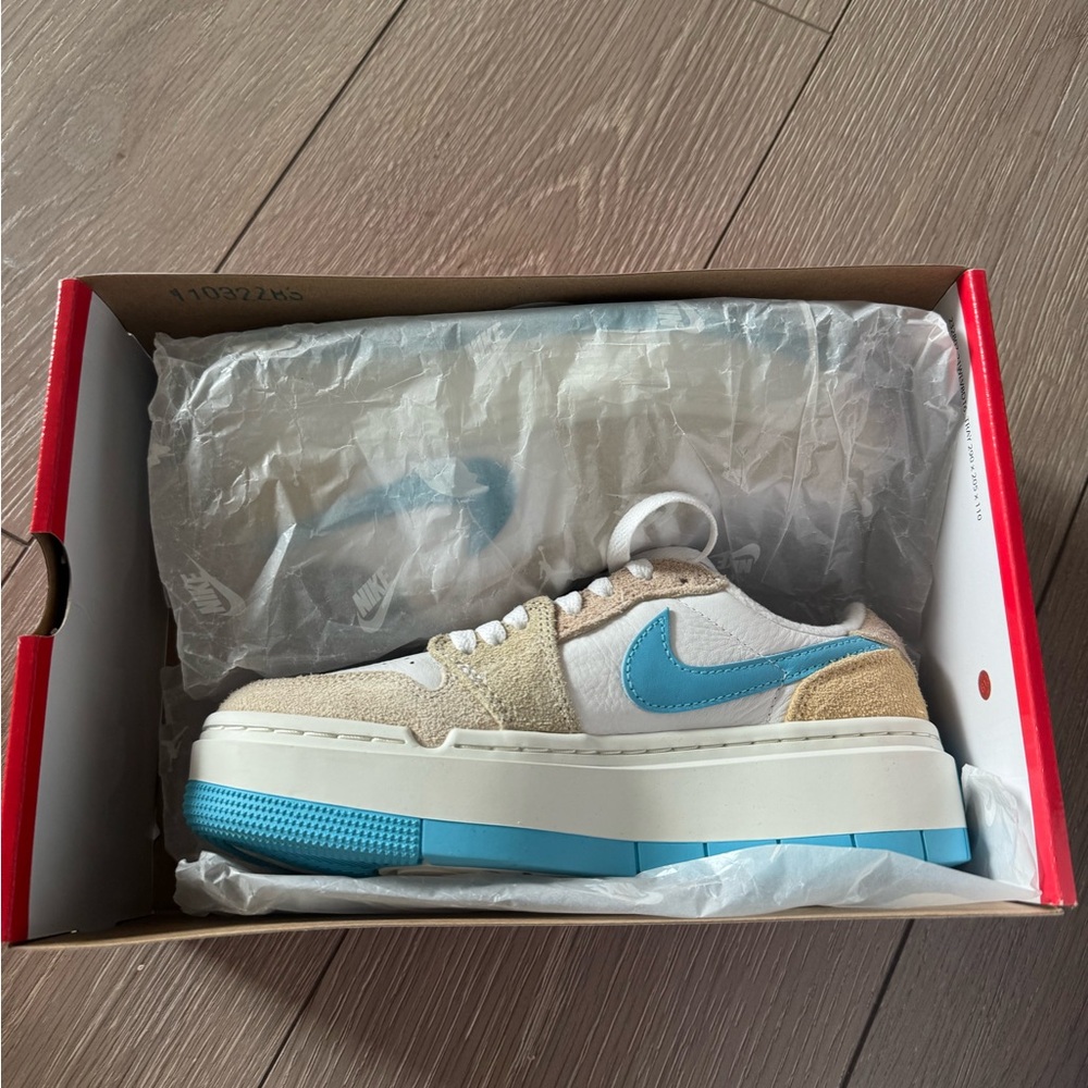 Air Jordan 1 Elevate Low SE Sneakers SIZE 6.5 never worn!!!